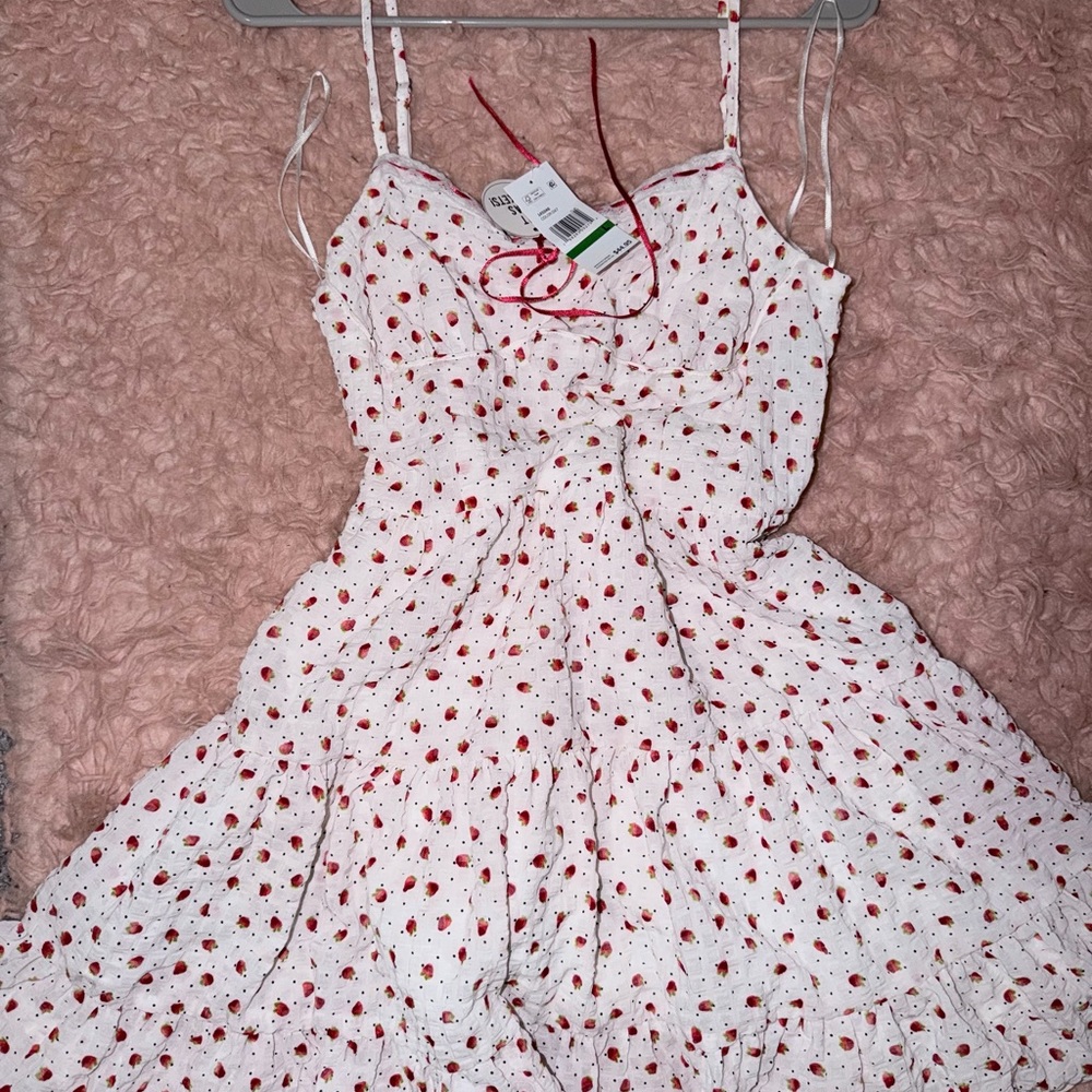 Kohl's White and Red Floral Mini Dress